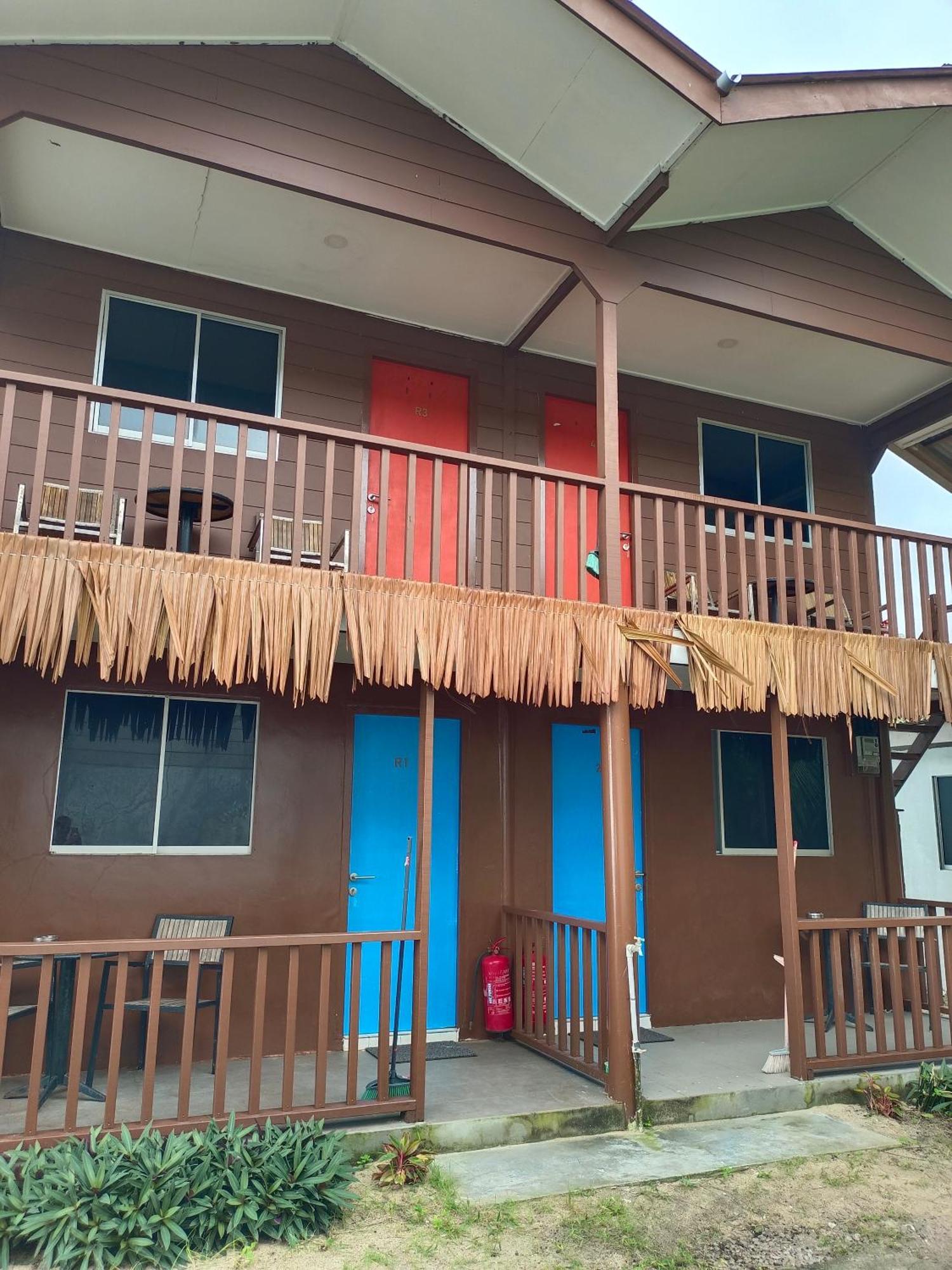 Tiongman Scubadive & Lodge Kampong Juara Exterior photo